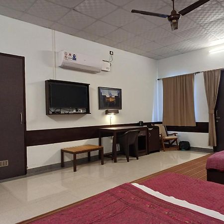 Shivir Aranya - Wilderness Resort Alwar Esterno foto