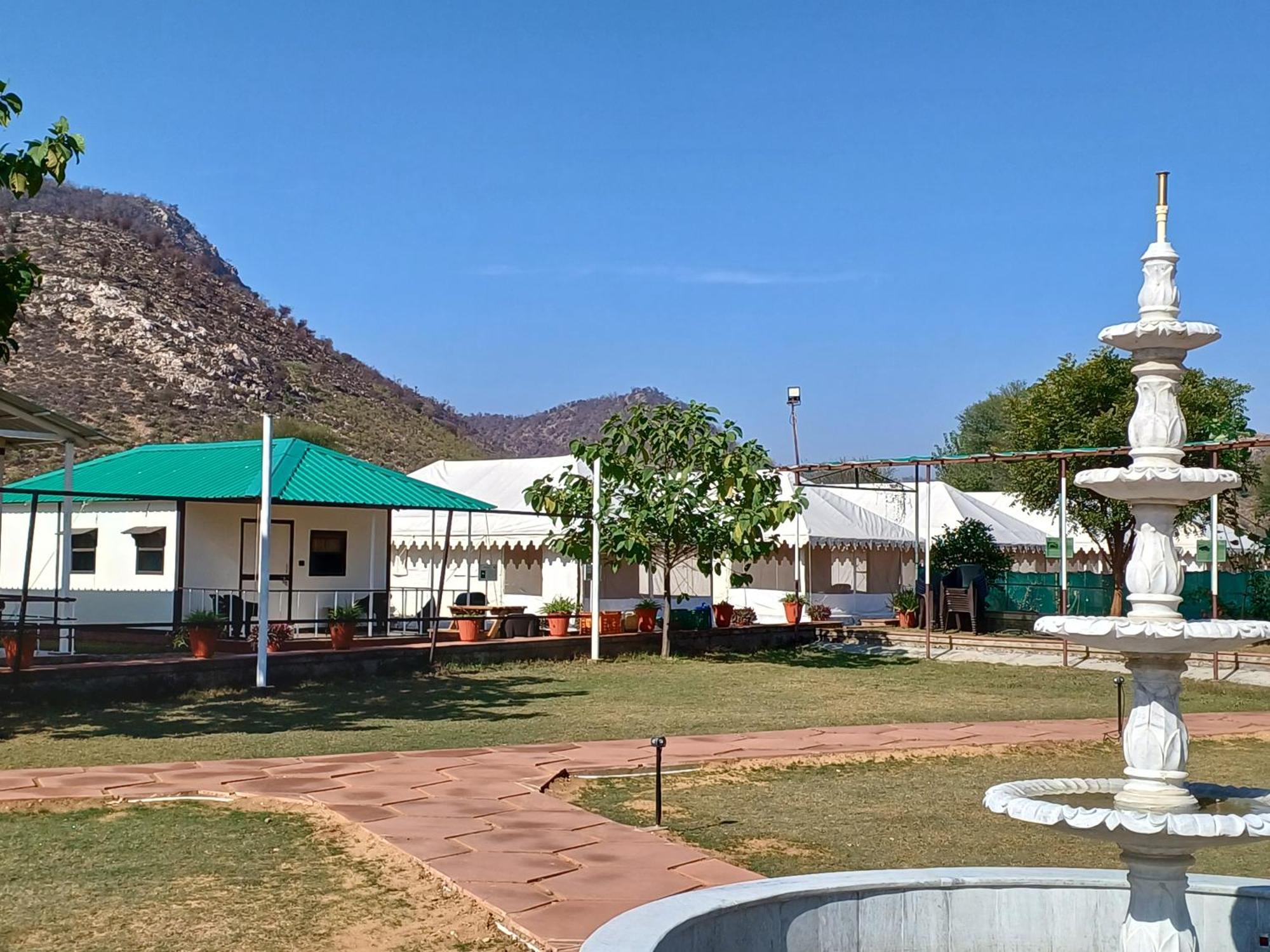 Shivir Aranya - Wilderness Resort Alwar Esterno foto